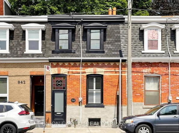 944 Dundas St E, Toronto, ON M4M 1R3
