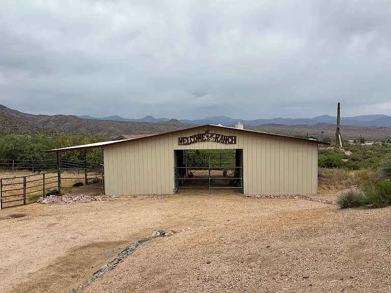 43003 N Old Mine Rd — Photo 33