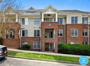 701 Copperline Dr Unit 1-303, Chapel Hill, NC 27516