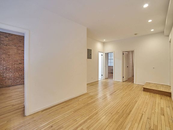 4th image of 320 E 92nd St APT 1fe