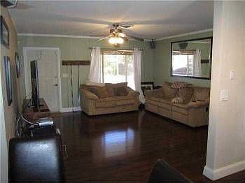 3rd image of 400 SE 5th Ave