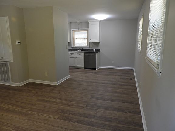 4th image of 147 Crestmont Dr