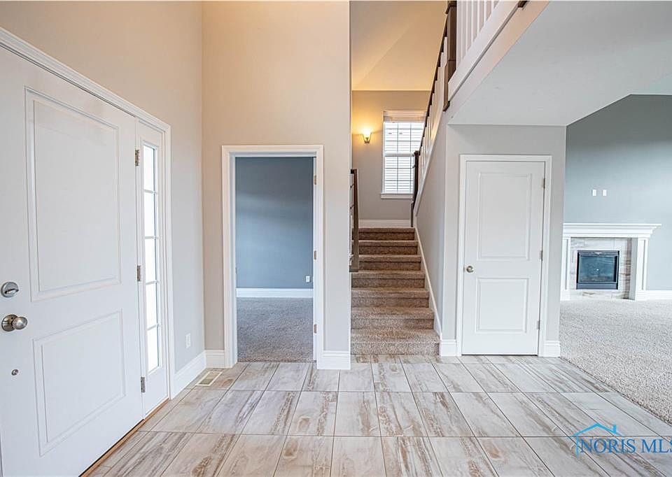 2849 Woods Edge Rd, Perrysburg, OH 43551 | Zillow