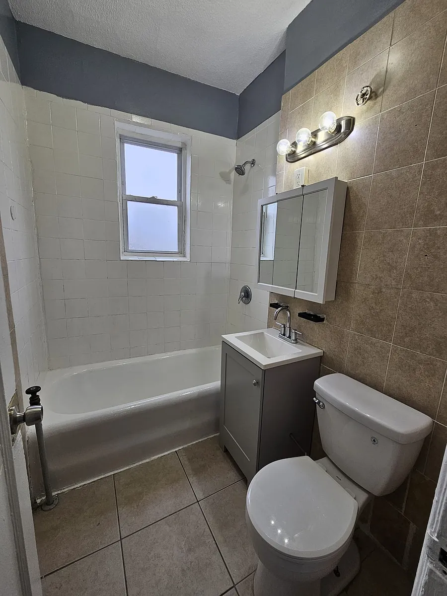 Building Photo - 160 Grumman Ave #503