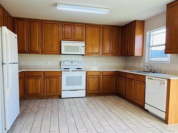 5th image of 4616 Water Lilly Ave