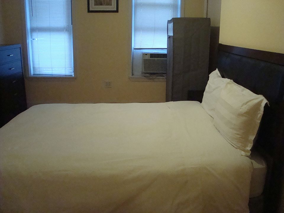 1st image of 351 E 60th St #632