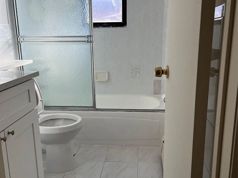 1st image of 712 College Pl Floor 2