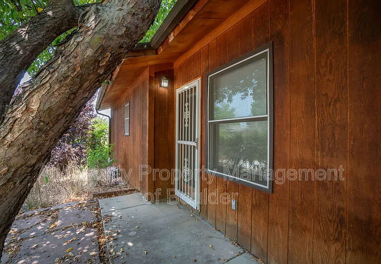1045 Toedtli Dr — Photo 19