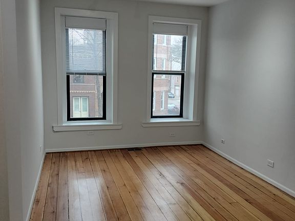 3rd image of 859 N Wolcott Ave APT 2R