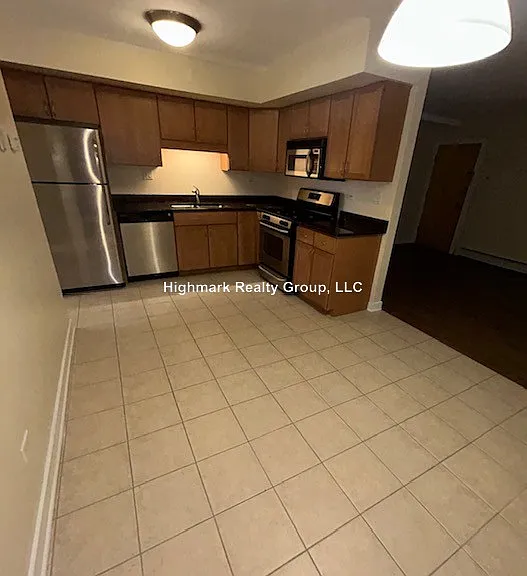 317 Wisconsin Ave #1C — Photo 4