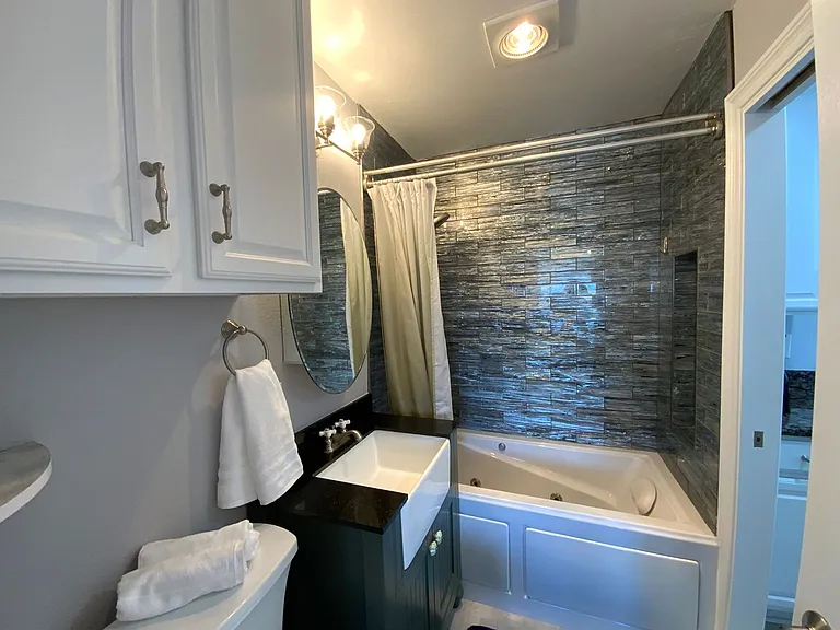 1365 Seacoast Dr #B — Photo 12