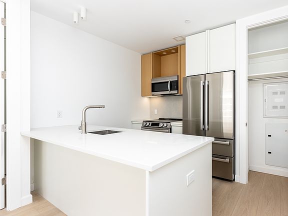 3rd image of 26-04 Jackson Ave #9K
