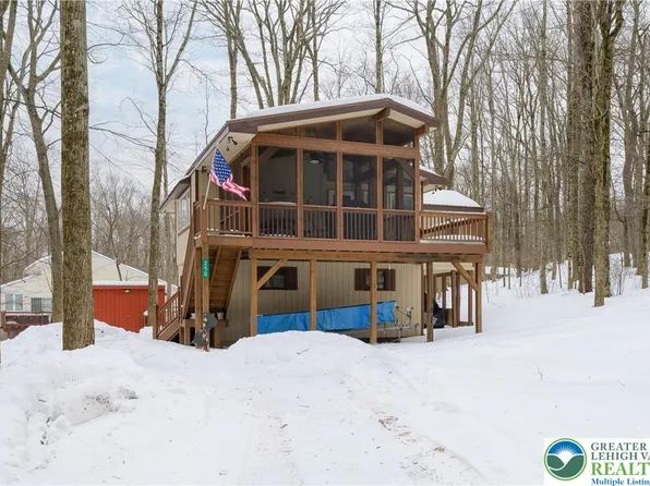 250 White Ln, Palmerton, PA 18071