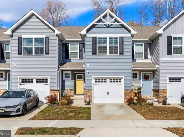 17 Southwind Dr, Blackwood, NJ 08012