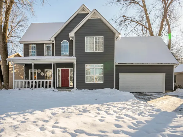 412 Glen Eagle Ct, Dakota Dunes, SD 57049