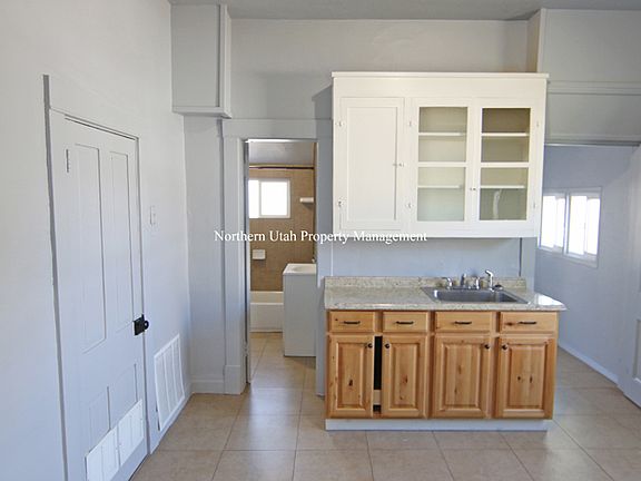 5 Kitchen_09252023