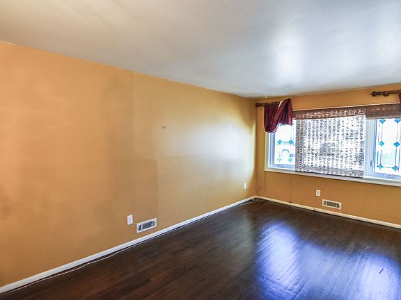 5th image of 52 Lamport Blvd