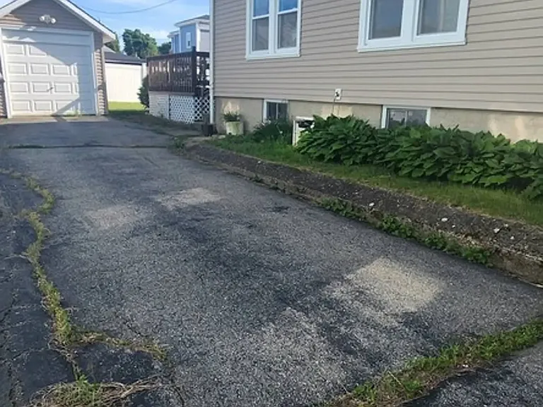 137 Sweet Ave — Photo 23