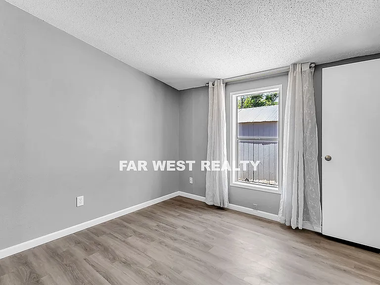 1355 Palo Verde Dr — Photo 21
