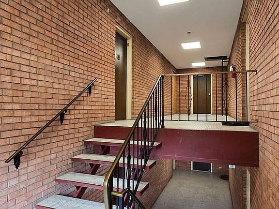 3rd image of 5910 Belmont Ave #12