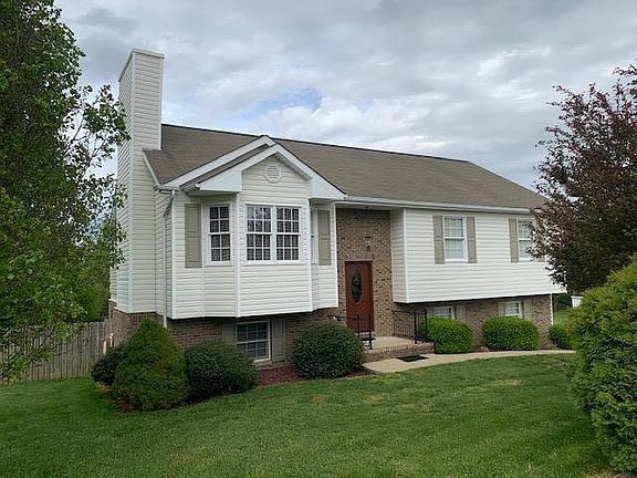 2nd image of 408 Hawley Meadows Ct