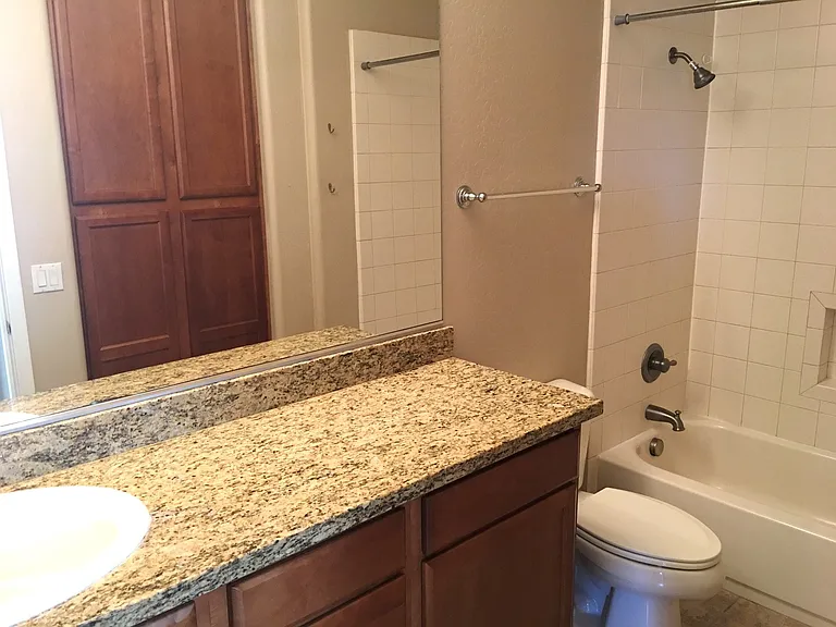 300 W Wisteria Pl — Photo 29