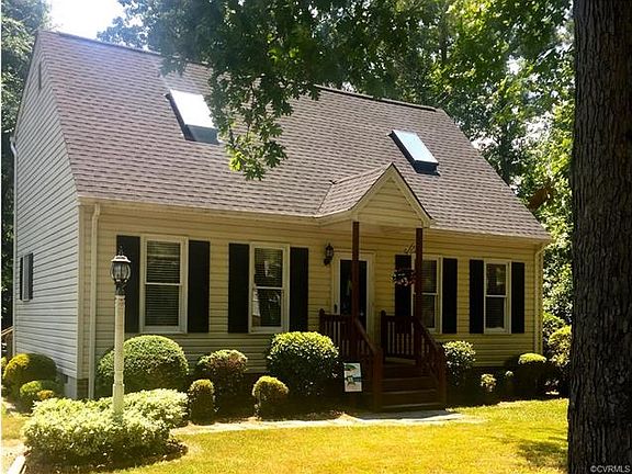 2nd image of 10509 Royal Crescent Way