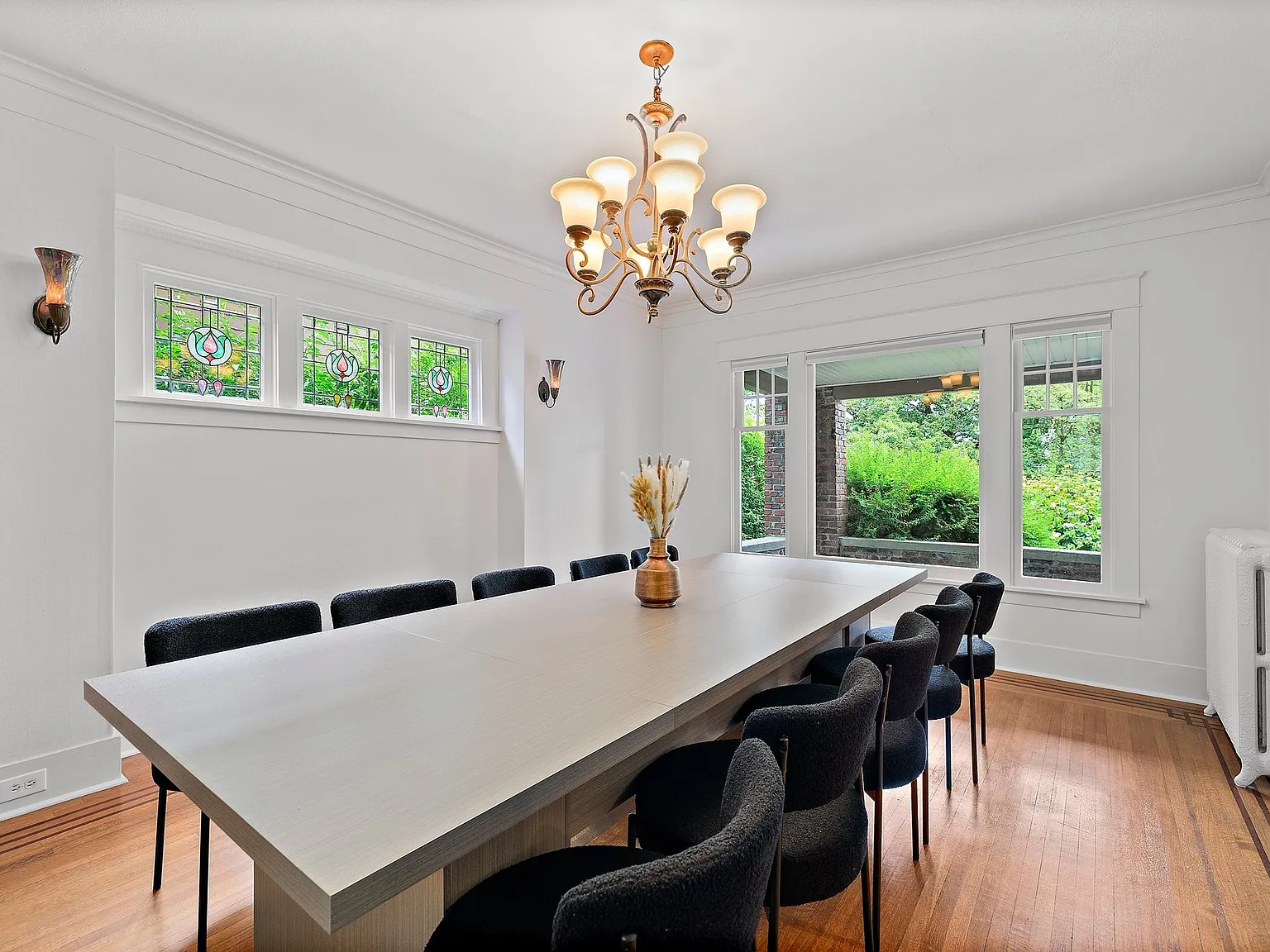 8 bed, $7,950 — Photo 2