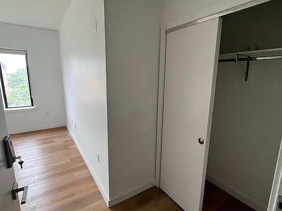 2nd image of 18 Freeway Dr E #412
