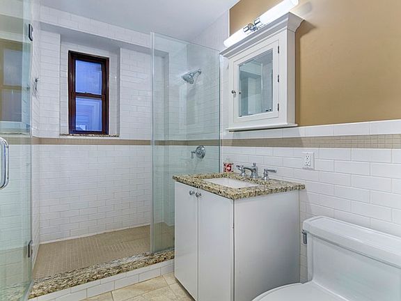 5th image of 60 W 68th St APT 4C
