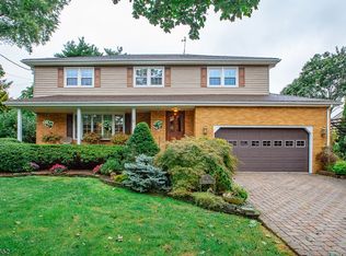 5 Rabkin Dr, Clifton, NJ 07013
