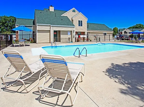 LAKE VILLAGE APARTMENTS