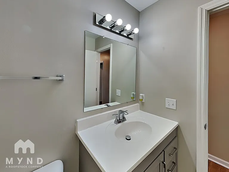 83 Woodrow Ave — Photo 19