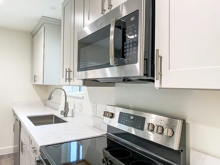 3697 Camden Ave — Photo 7
