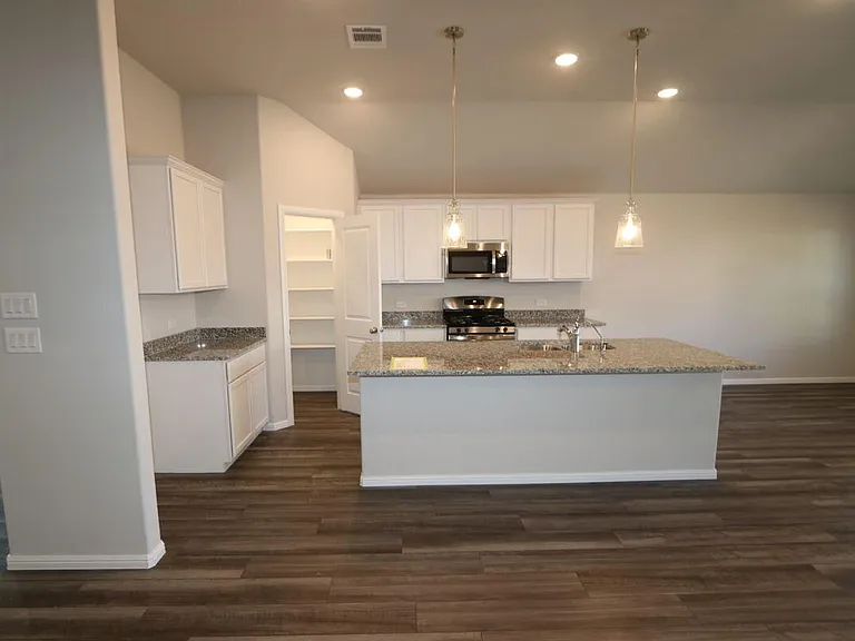 8905 Flying Eagle Ln — Photo 2