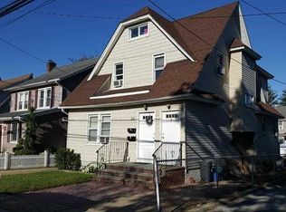 29 Olive Pl, Lynbrook, NY 11563