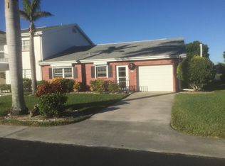 6770 Winkler Rd #4, Fort Myers, FL 33919