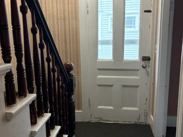 18 Hanson St #A, Winthrop, ME 04364
