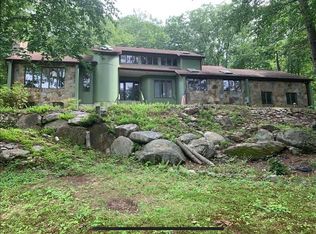 266 Andrew Mountain Rd, Naugatuck, CT 06770