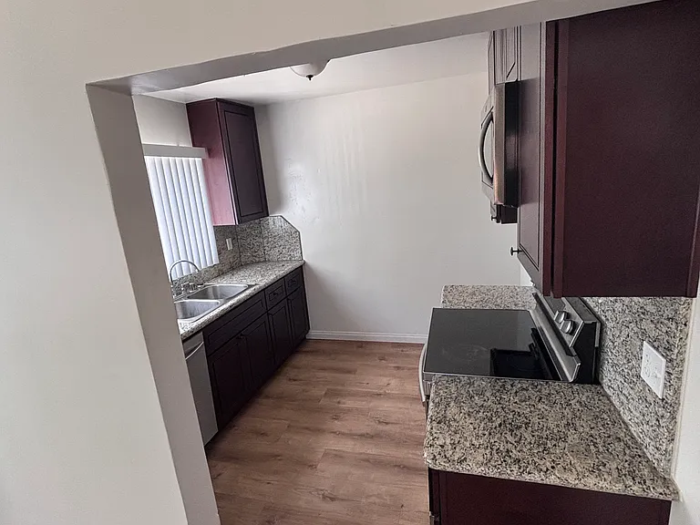 8564 Winter Gardens Blvd — Photo 14