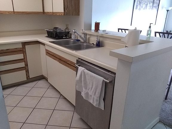 5th image of 1515 Huntington Ln APT 621