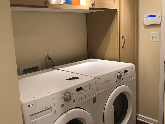 Laundry with storage 