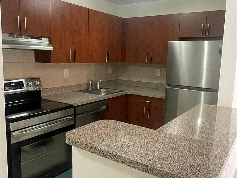 15610 SW 80th St #J-304 — Photo 13