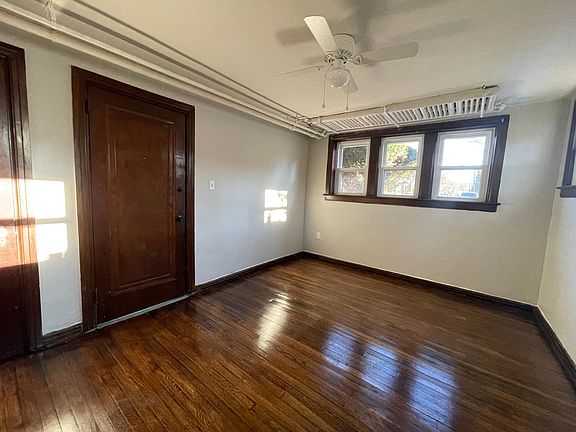 4th image of 157 N Rose Blvd APT 5