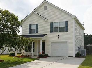 145 Wildberry Ln, Goose Creek, SC 29445
