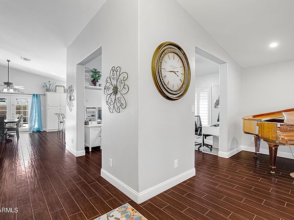 5th image of 2723 E BIGHORN Avenue