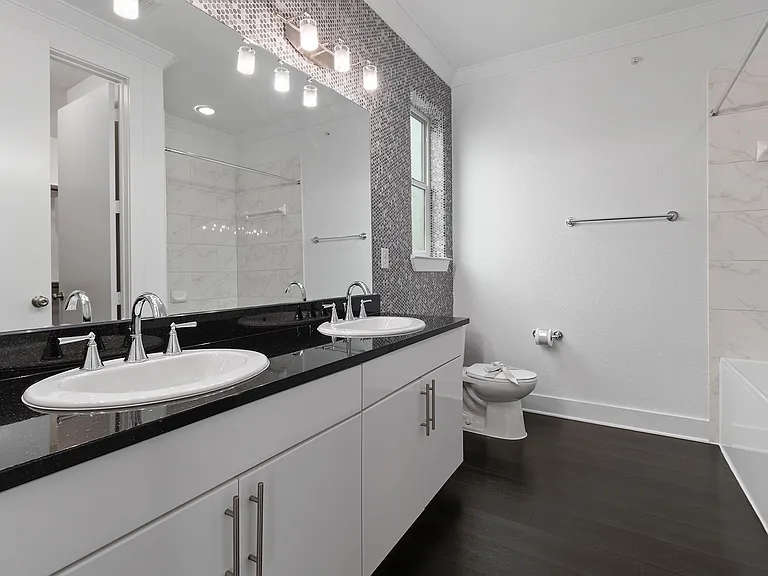 B2-Sand Dollar-Bathroom B2-Sand Dollar-Bathroom