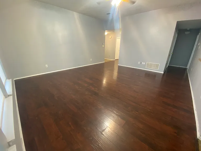 5622 Hunters Bend Ln — Photo 10
