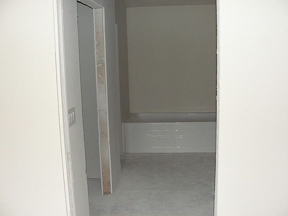5th image of 8419 S Deerwood Ln #30