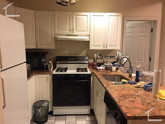4th image of 350 Saint Paul St #2_DG